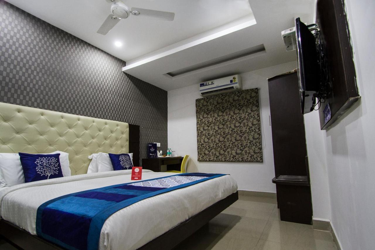 Oyo Hotel Stay Home Near Shilparamam Hyderabad Eksteriør bilde