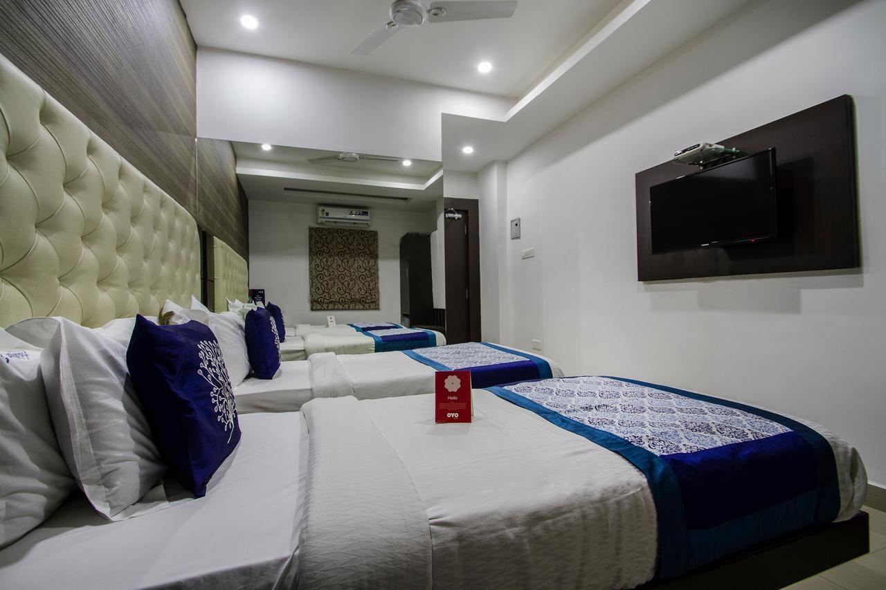 Oyo Hotel Stay Home Near Shilparamam Hyderabad Eksteriør bilde